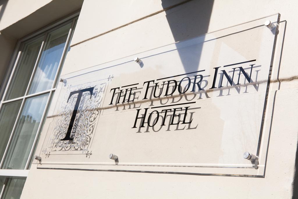 The Tudor Inn Hotel Лондон Экстерьер фото